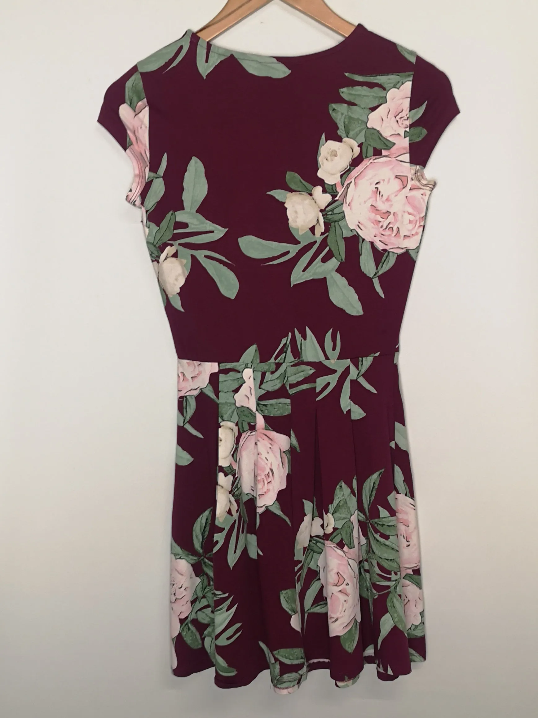 BNWT Dorothy Perkins Purple Floral Boxpleat Dress Size 10