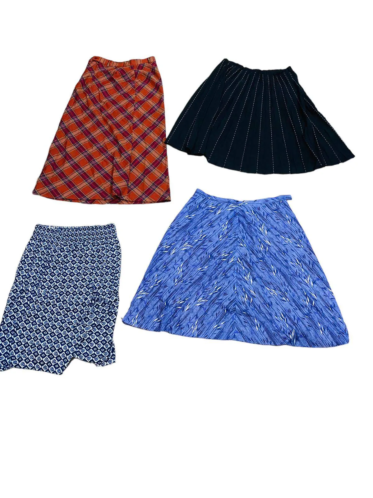 Grade A 20 pcs Classic Soft Midi Skirts