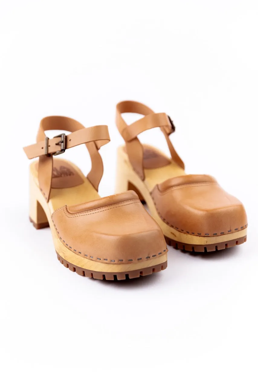 MIA Kaolin Clogs