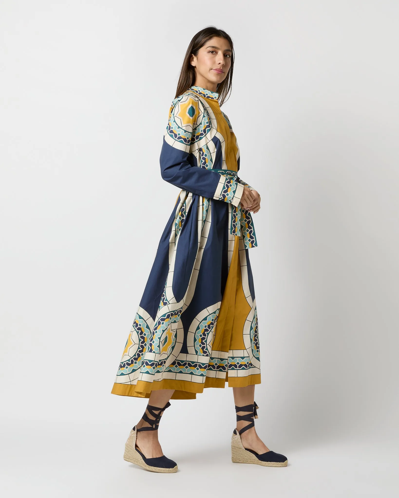 Sundowner Dress in Blue Mudejar Placée Cotton Popeline