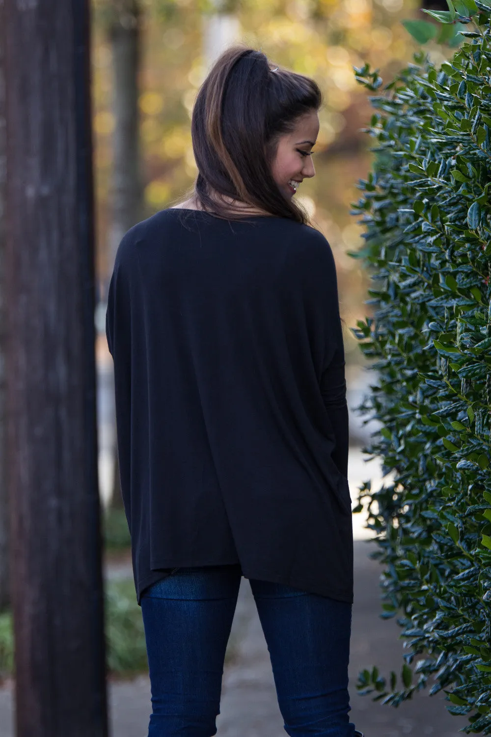 The Perfect Piko V-Neck Top-Black